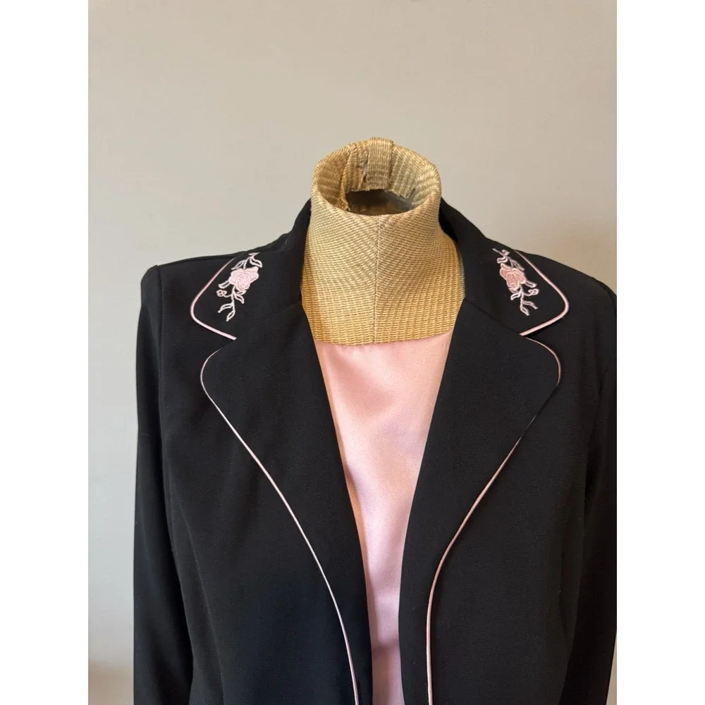 VTG Y2K Sag Harbor Jacket Blazer Black‎ Pink Embroidered Flowers Goth Girly Sz 8